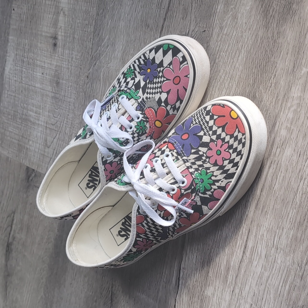 COPY - Flower Print Vans Authentic